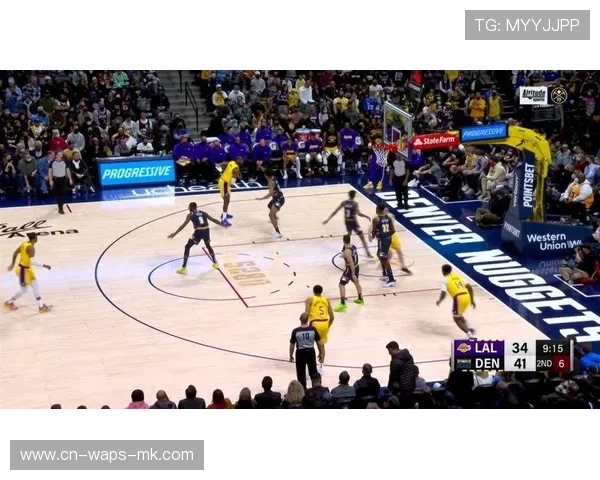 河南队周大地边路接球就突，连续两步把防守甩开